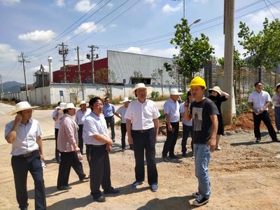 縣人大視察全縣重點項目建設(shè)